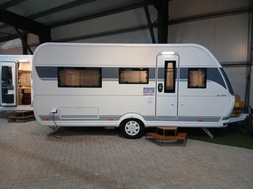 Hobby De Luxe 460 LU Foto: 1