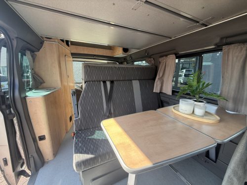 Westfalia ford nugget hoogdak 2.0 126 pk buscamper airco trekhaak 4 slaapplaatsen apk tot 22-04-2027 foto: 12
