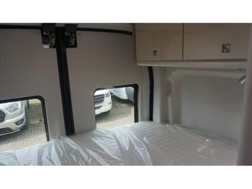 B&uuml;rstner Lineo C 550 Ford photo: 17