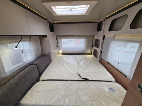 Knaus Yaseo 340 PX Cassetteluifel Foto: 10