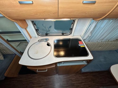 Eriba Touring Triton 430 photo: 17
