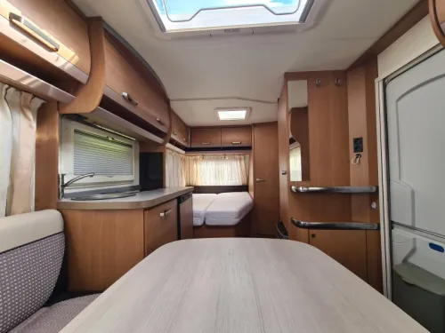 Knaus Sport 450 FU Inkl. Rangierhilfe Foto: 15
