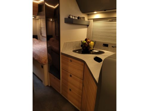 Dethleffs Pulse GT 6811 Single beds flat floor !  photo: 11