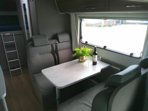 Etrusco A 7300 DB 6-Personen Mega Garage Foto: 5