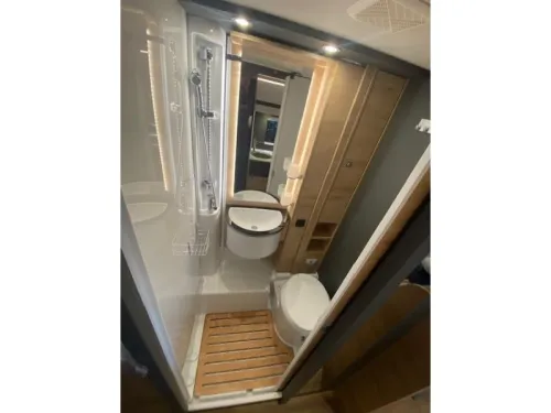 Dethleffs Globebus T 4 AUTOMAAT  Foto: 10