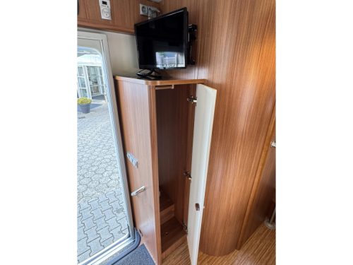 Adria Matrix 680 SP -5 Personen-mit Hubdach  Foto: 14