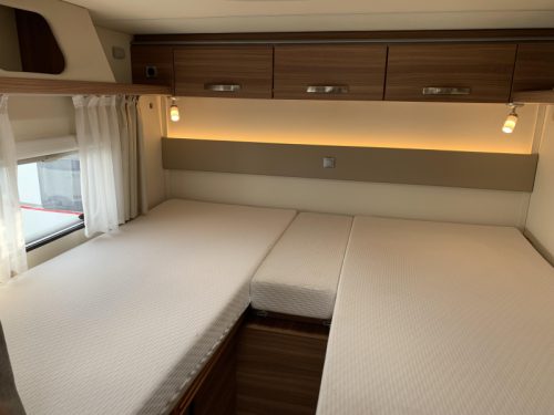 Weinsberg CaraSuite 700 ME - 5 Personen .- Automatik Foto: 14