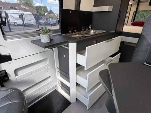 Adria Twin Sports 640 SGX Supreme 180 ch AUTOMATIQUE 9 vitesses Euro6 Fiat Ducato Maxi 4250 kg **Lits jumeaux r&eacute;glables en hauteur/Toit relevable avec photo : 15