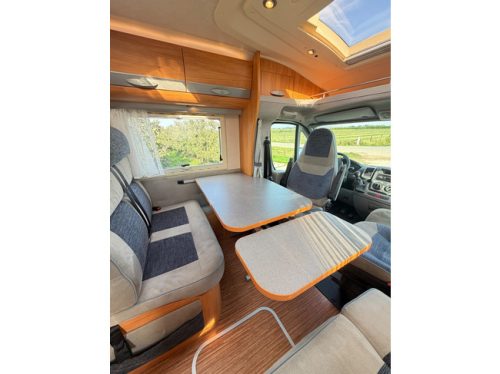 Adria Coral S 680 ST LUCHTVERING / AIRCO / OYSTER SCHOTEL + TV / OVEN / XXL KOELKAST + VRIEZER / CRUISE CONTROL / foto: 7