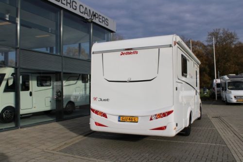 Dethleffs 7052 DBM Just 90 Queenbed + Hubdach ger&auml;umige Garage (94 Foto: 7