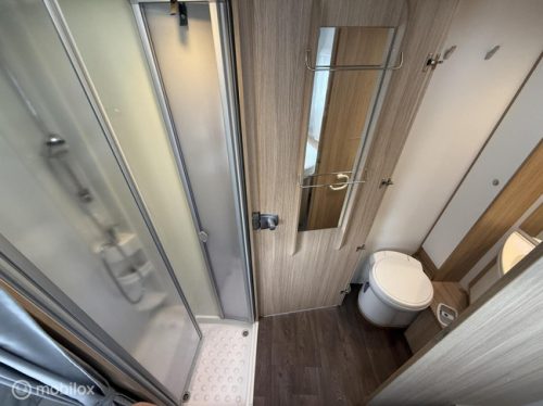 Sunlight T69 L Queensbed + Hubdach! EURO6! Foto: 12