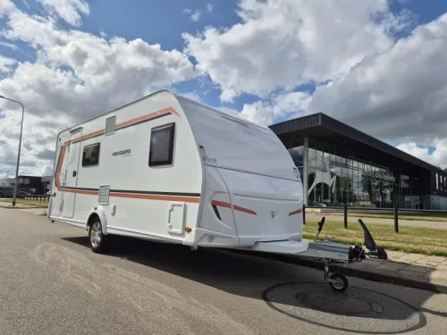 Weinsberg CaraOne Edition HOT 500 FDK Bunk bed photo: 5
