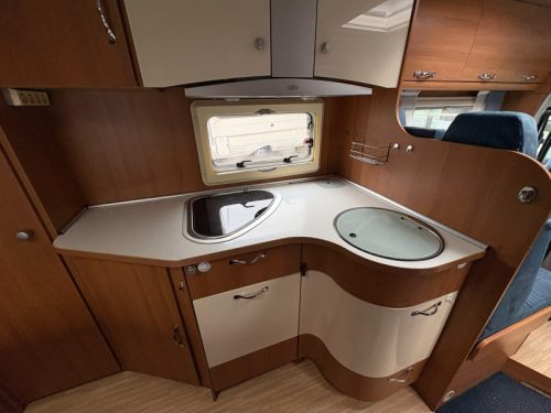 LMC Liberty Cruiser T 712 Airco, Rondzit, Festbett Foto: 12