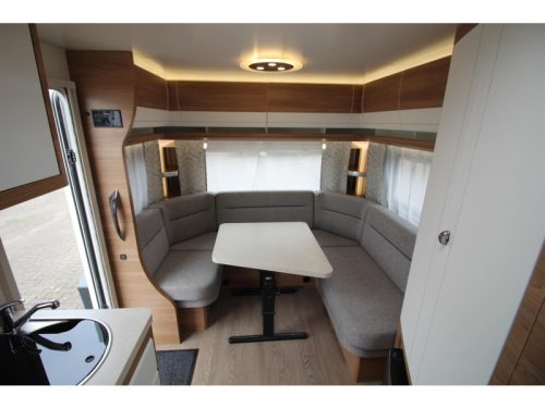 Hobby De Luxe 495 UL Mover+Lithium, 1st owner photo: 10