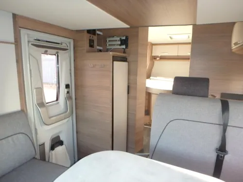 Knaus L!ve Wave 650 MX Hubbett Foto: 13