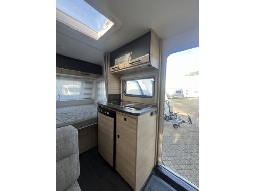 Sterckeman Easy Comfort 390 CP Rangierhilfe und Kassettenmarkise Foto: 7