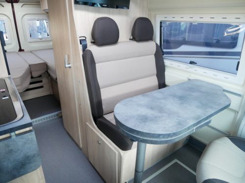 Camping-car Clever 6.40 Mtr, Ch&acirc;ssis Maxi, Lits Jumeaux Bas !! photo : 9