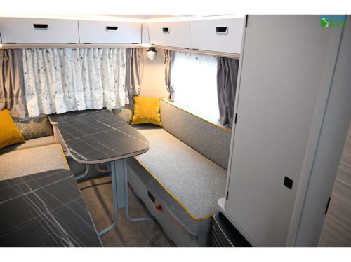 Eriba Touring Triton 420 Foto: 11