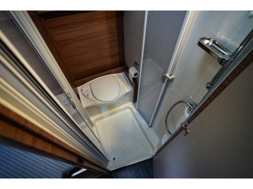 Knaus LIVE WAVE 650 MF foto: 17