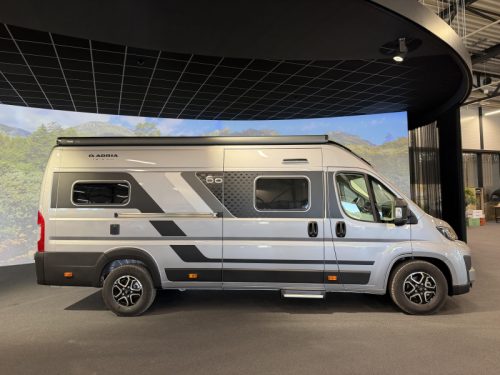 Adria Twin 640 SLB 60 years / automatic photo: 1
