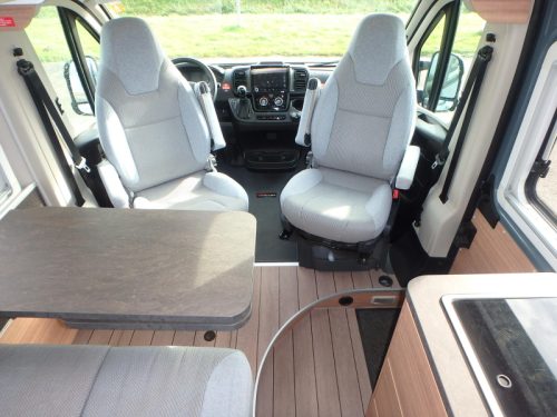 Weinsberg CaraBus 630 ME  photo: 8