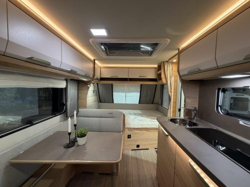 Knaus Sudwind Black Selection 500 QDK Etagenbett / Querbett Foto: 21
