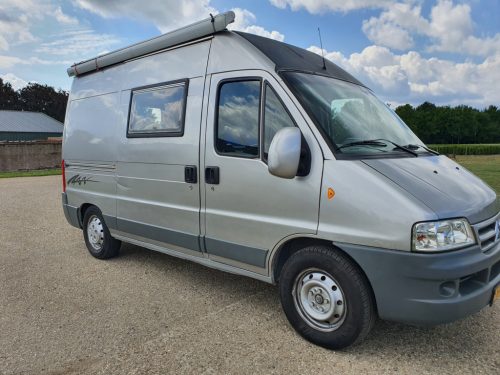 Citro&euml;n Jumper 2.8 HDT TD bus camper with engine air conditioning photo: 1