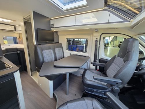 Adria Twin Supreme 640 SLB L&auml;ngsbetten 9G Automatik  Foto: 11