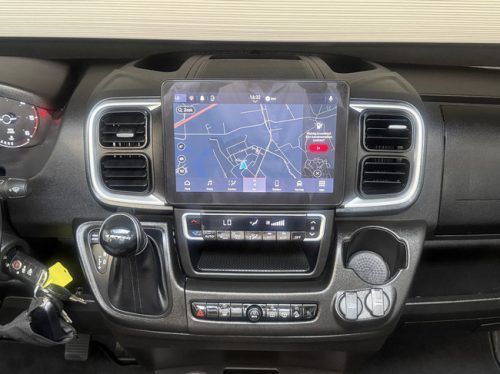 P&ouml;ssl Summit Prime 540 skyroof 9 speed automatic Euro 6 transverse bed navi camera remis plisse flyscreen bicycle rack alloy wheels climate ctr cruise ctr photo: 9
