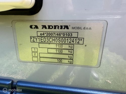 Adria Action 361LH Einzelbetten | Rangierhilfe | Dusche/WC | Panoramadach | AL-KO Fahrgestell | Fahrradtr&auml;ger | In sehr gutem Zustand Foto: 23