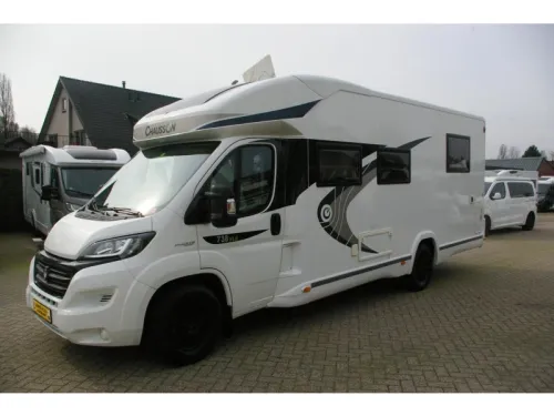 Chausson Welcome 738 XLB Queensbed, Drop-down bed, Garage photo: 2