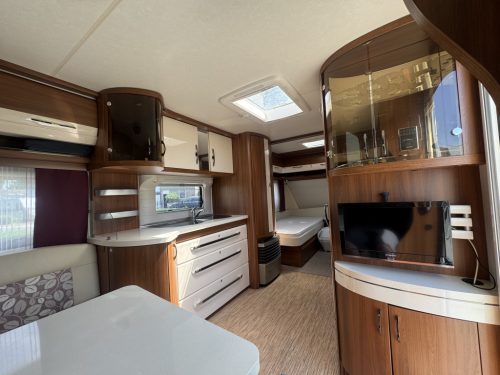 HOBBY 560 UL photo: 5