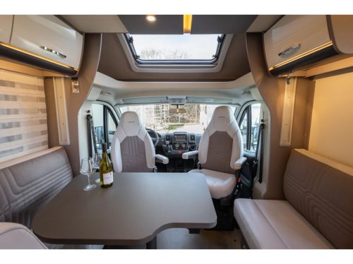 B&uuml;rstner Lyseo Privilege TD734 Queensbett + Hubbett Foto: 12