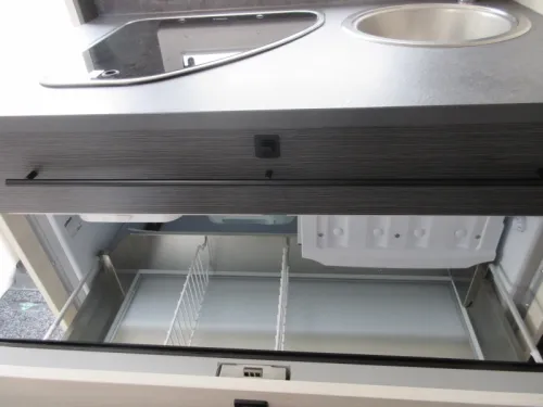 Caravelair Artica 496 MOVER AIRCO AWNING photo: 13