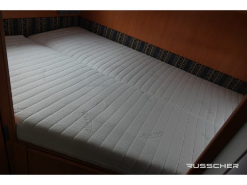 Frankia T680BD | Holiday Class | 130Pk | C&aacute;mara de marcha atr&aacute;s | Panel solar | 16'' foto: 18