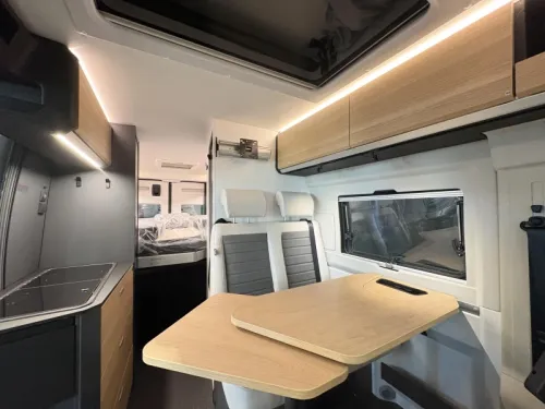 Adria Twin 640 SGX 60 years / Toit relevable autom. photo : 16