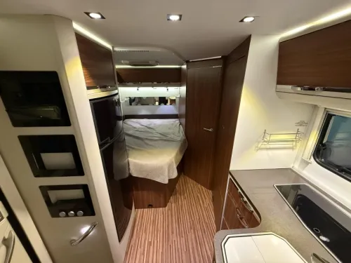 Adria Coral S 650 SF Frans bed  foto: 13
