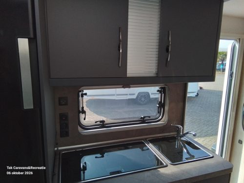 Hobby De Luxe 495 UL model 2027 aparte bedden  foto: 4