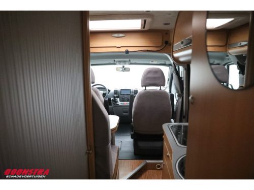 Adria Twin 2.3 M. Jet Querbett Mittelk&uuml;che L&auml;ngssitzgruppe Klima Klimaanlage Foto: 11