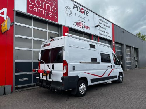 Challenger Vany 114 V Buscamper Transverse bed photo: 2