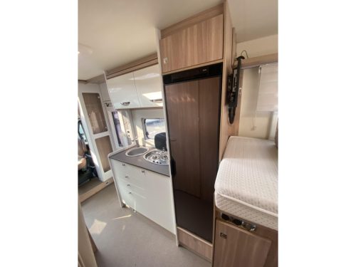 B&uuml;rstner Limited T 690 foto: 17