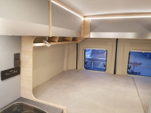 P&ouml;ssl Trenta 540, 5.40 meter camper van, Transverse bed!! photo: 16