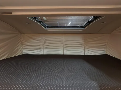 Adria Sonic Supreme 700 DL Foto: 16