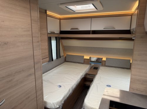 Knaus SUDWIND 460 EU Black Selection Campovolo Grey E-Power / 50% deals photo: 17