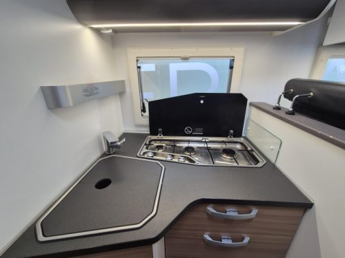 Adria Matrix M 670 SL 160 hp Single beds photo: 15