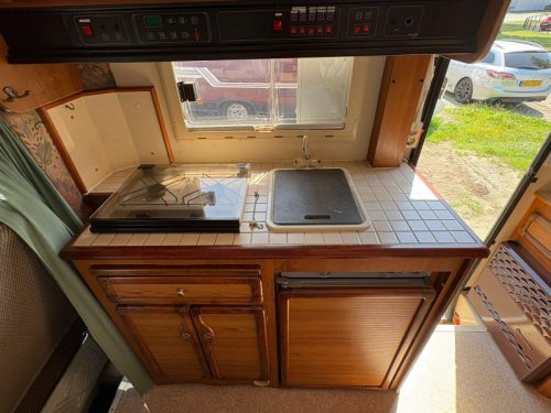 Pilote Pacific 65 PX FaceToFace, Fixed bed, Awning photo: 9