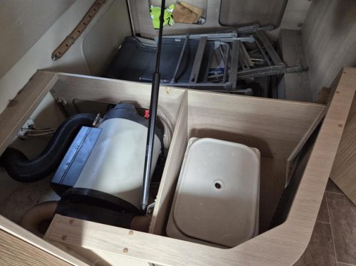B&uuml;rstner Fiat NEXXO 660 French bed, Air conditioning + awning 2nd owner photo: 18