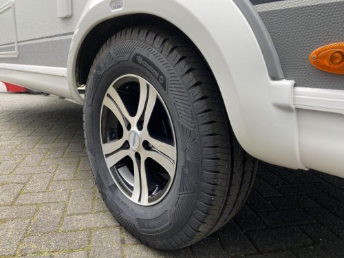 Hobby Maxia 585 UL Einzelbetten, Rundsitzgruppe  Foto: 9