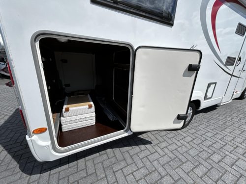 B&uuml;rstner Nexxo 728 T Single-beds/2015/Euro-5 photo: 5