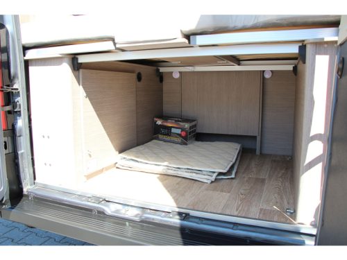 P&ouml;ssl Roadcruiser 640 Single beds - Automatic  photo: 13